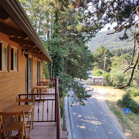 Hotel Toni Llogora Dukat 외부 사진