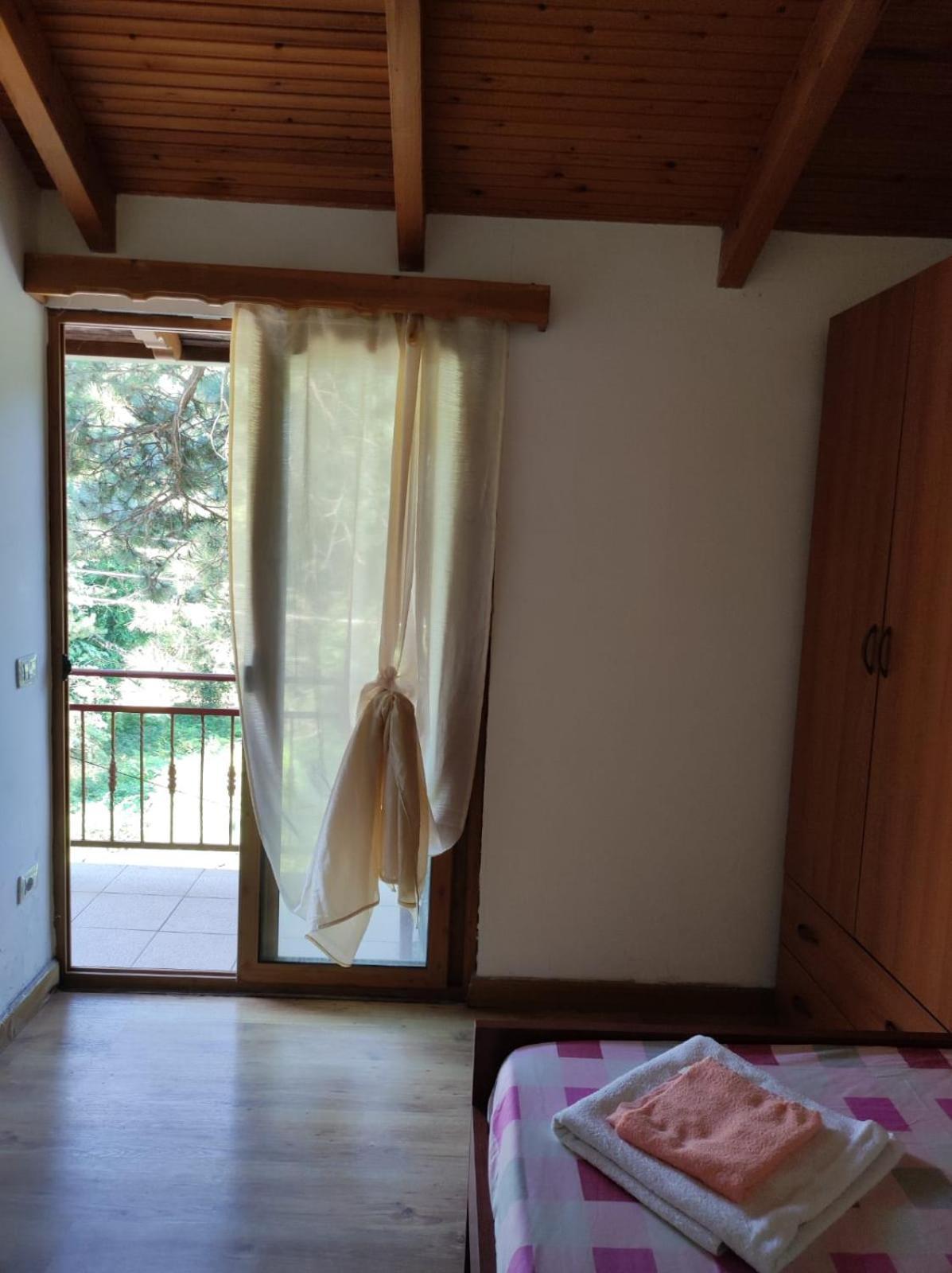 Hotel Toni Llogora Dukat 외부 사진