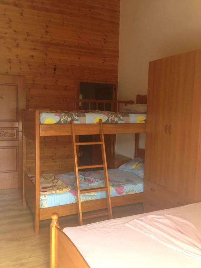 Hotel Toni Llogora Dukat 외부 사진